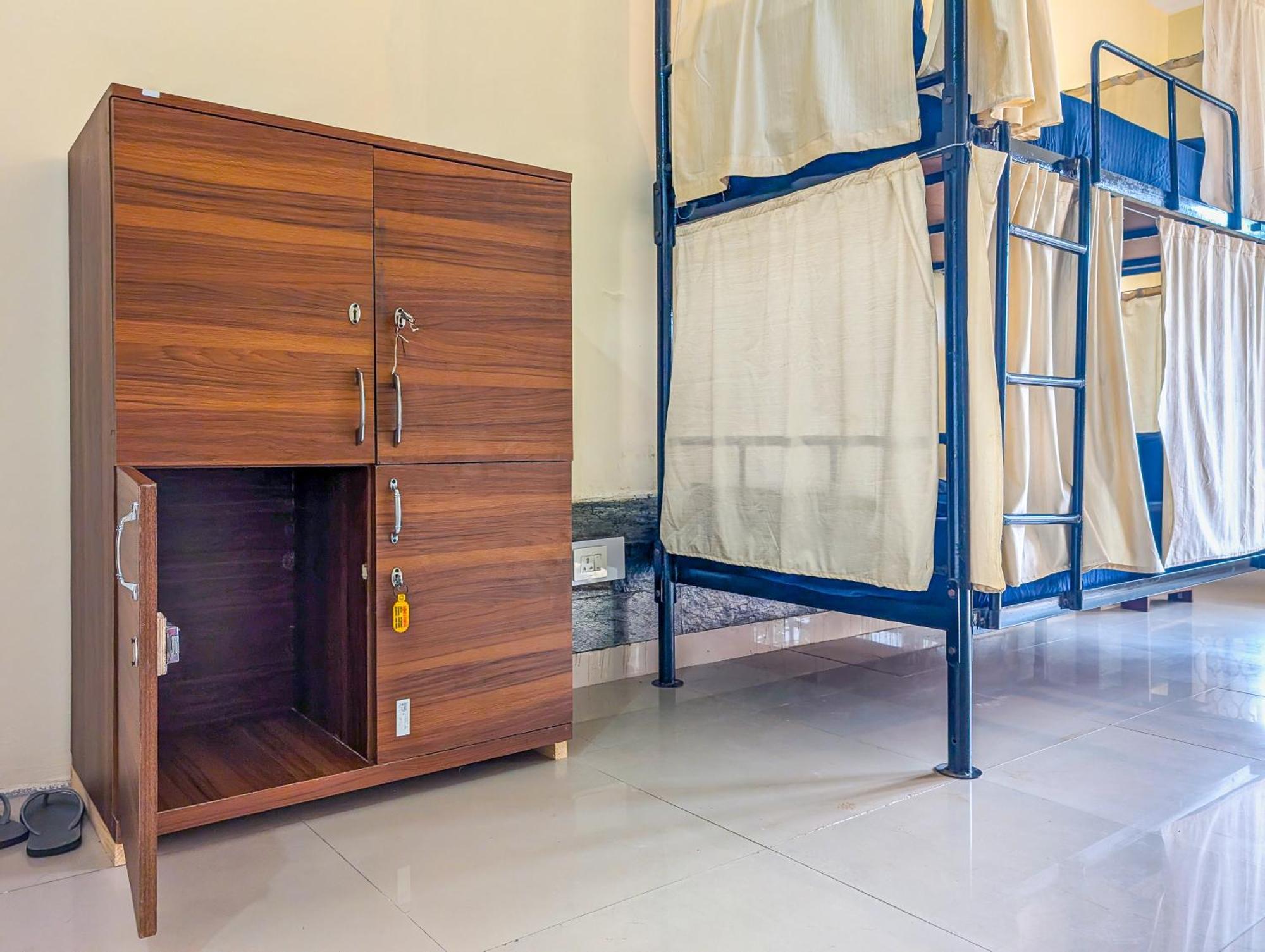 Hobo Hostel Дармсала Экстерьер фото